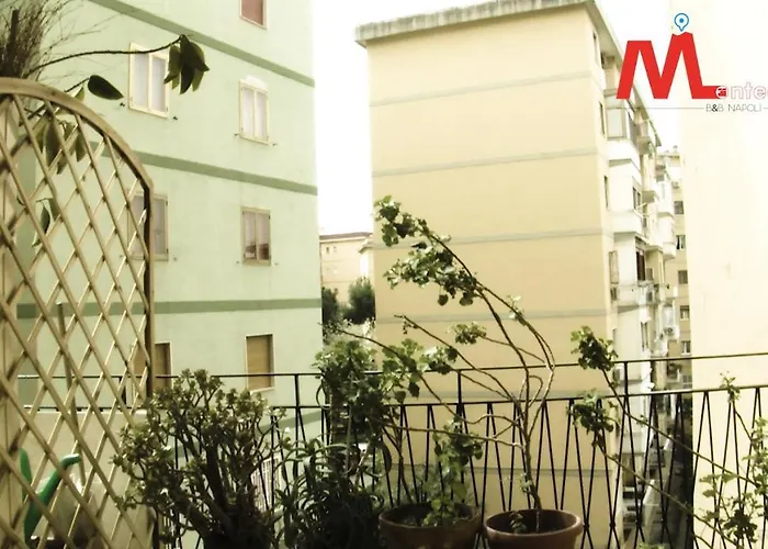 Montedonzelli Couette-café Naples