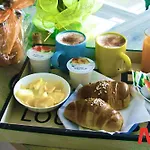 Montedonzelli نابولي